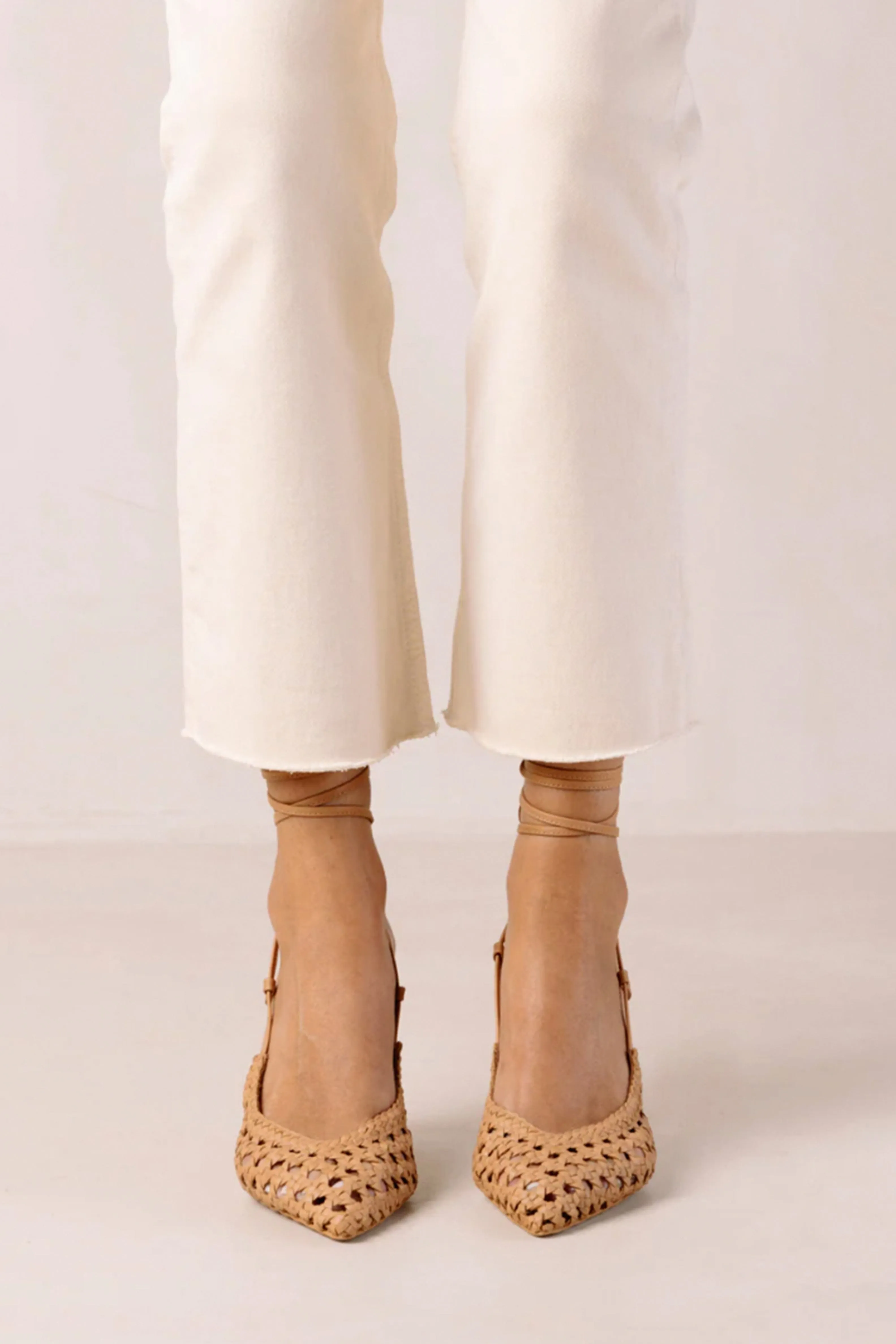 ALOHAS | Sandstorm Leather Heels - Carmel