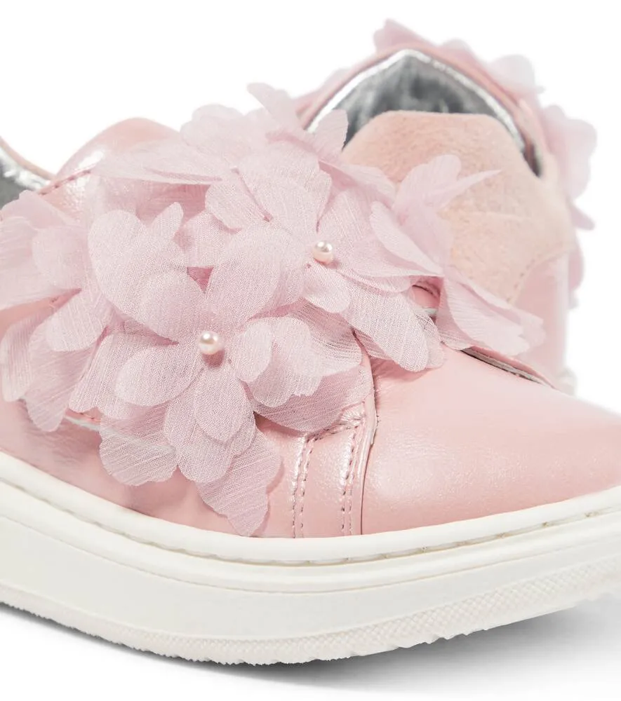 Baby sneakers with floral applique Monnalisa, pink