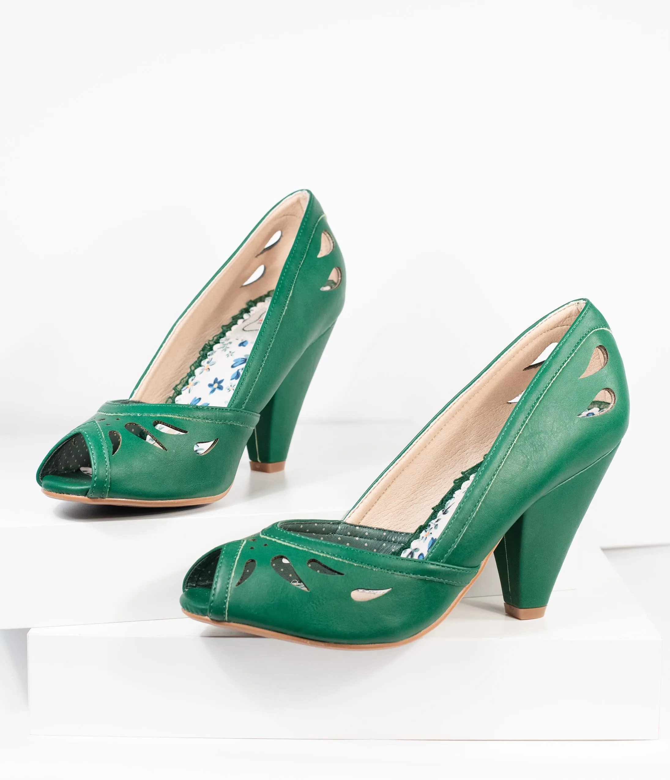 Bettie Page Green Leatherette Peep Toe Marilyn Pumps