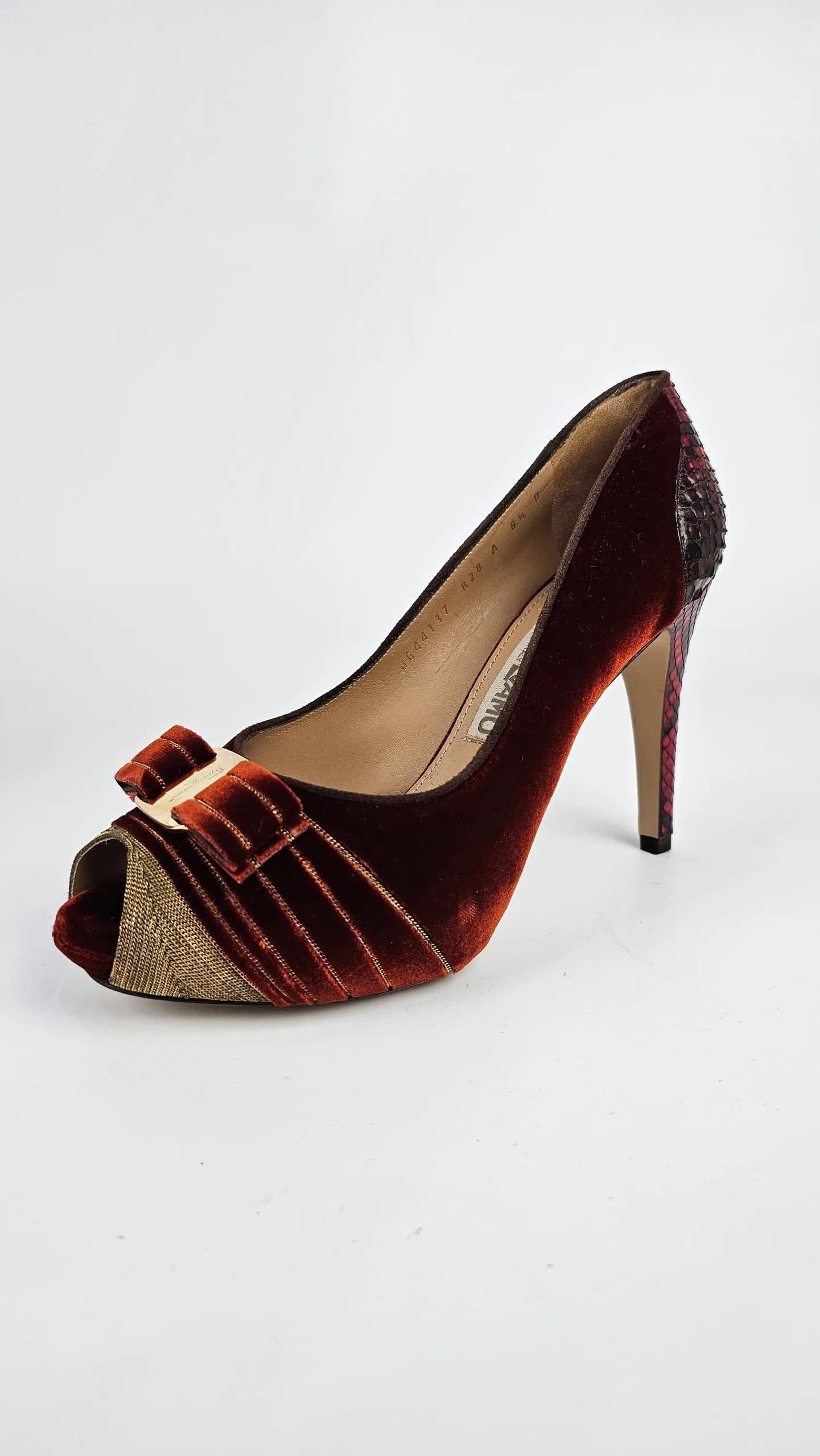 Bordeaux Fondente Toy Peep Toe Pumps