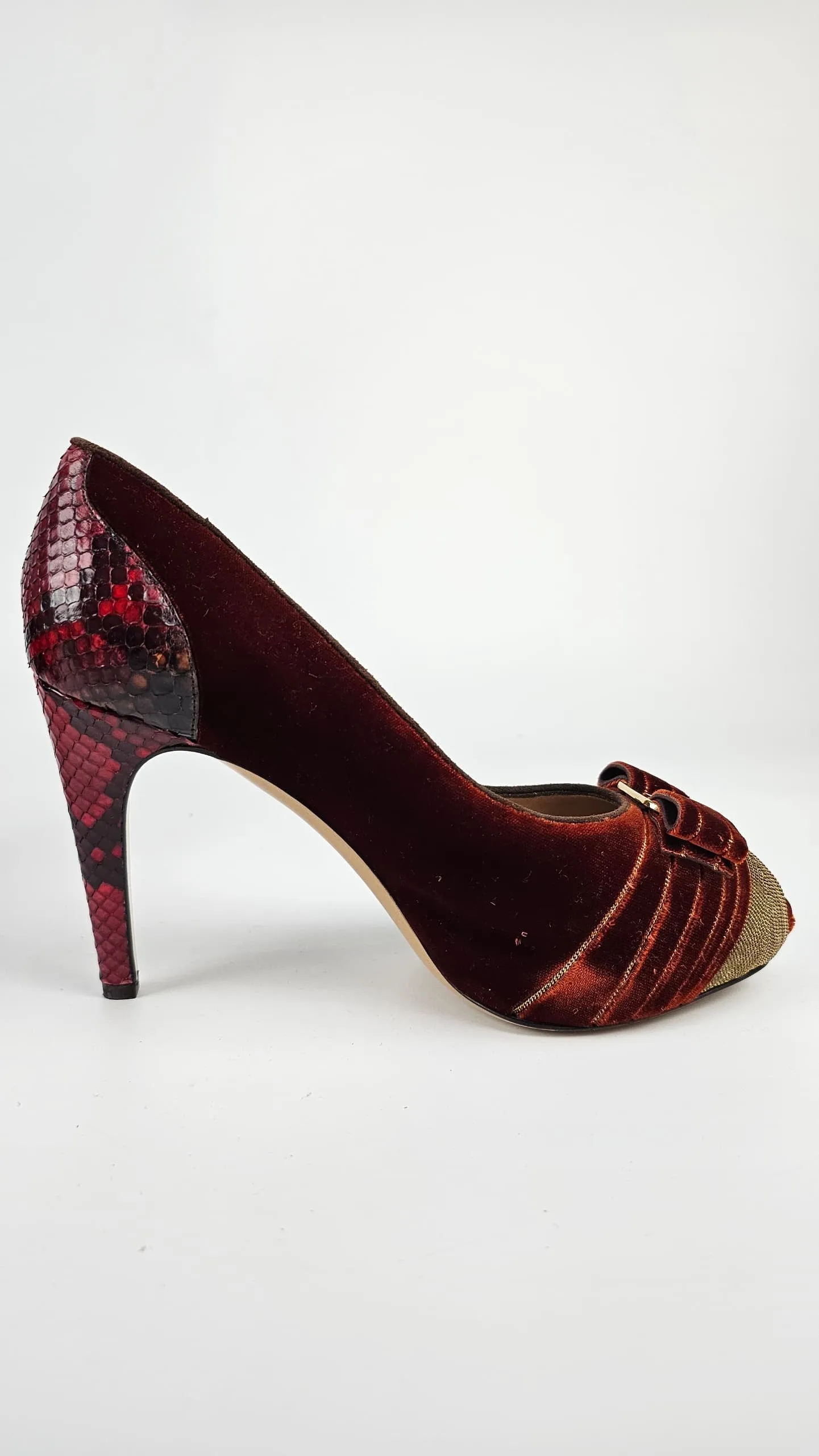 Bordeaux Fondente Toy Peep Toe Pumps